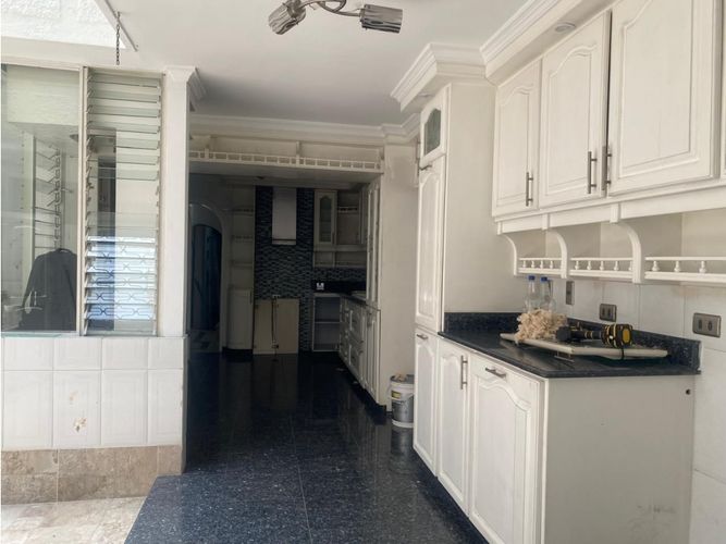 Casa de 4 alcobas en venta en Conquistadores, Medellín, 476 m² · foto 14 de 24