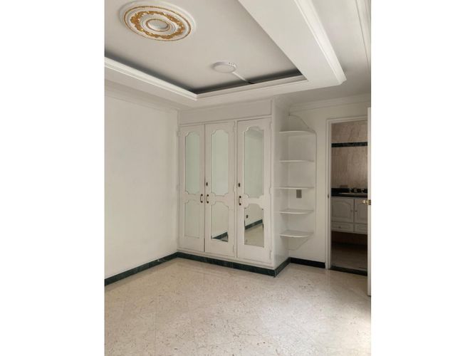 Casa de 4 alcobas en venta en Conquistadores, Medellín, 476 m² · foto 15 de 24