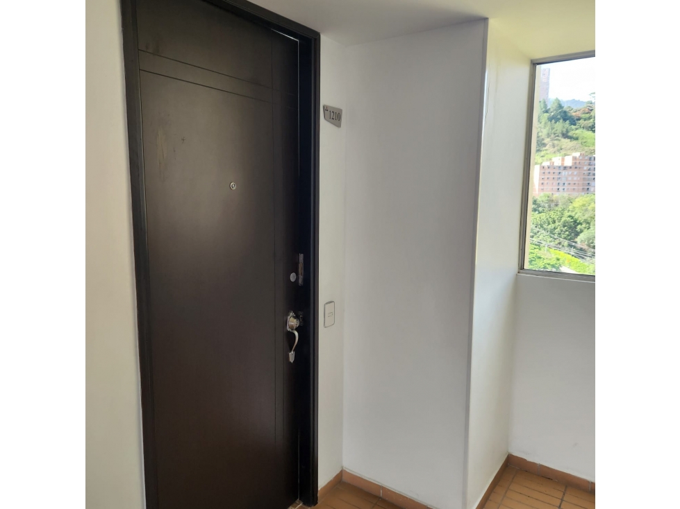 Apartamento en venta en Calasanz, Medellín · foto 6 de 21