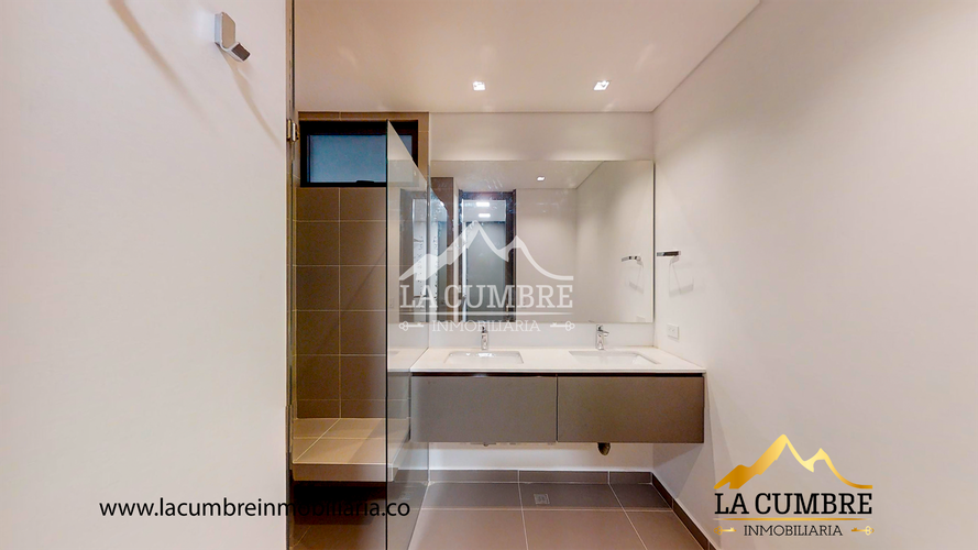Apartamento de 3 alcobas en arriendo en El Poblado, Medellín, 140 m² · foto 12 de 12