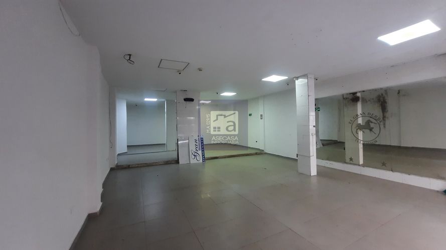 Local en arriendo en Granada, Bucaramanga, 220 m² · foto 3 de 19