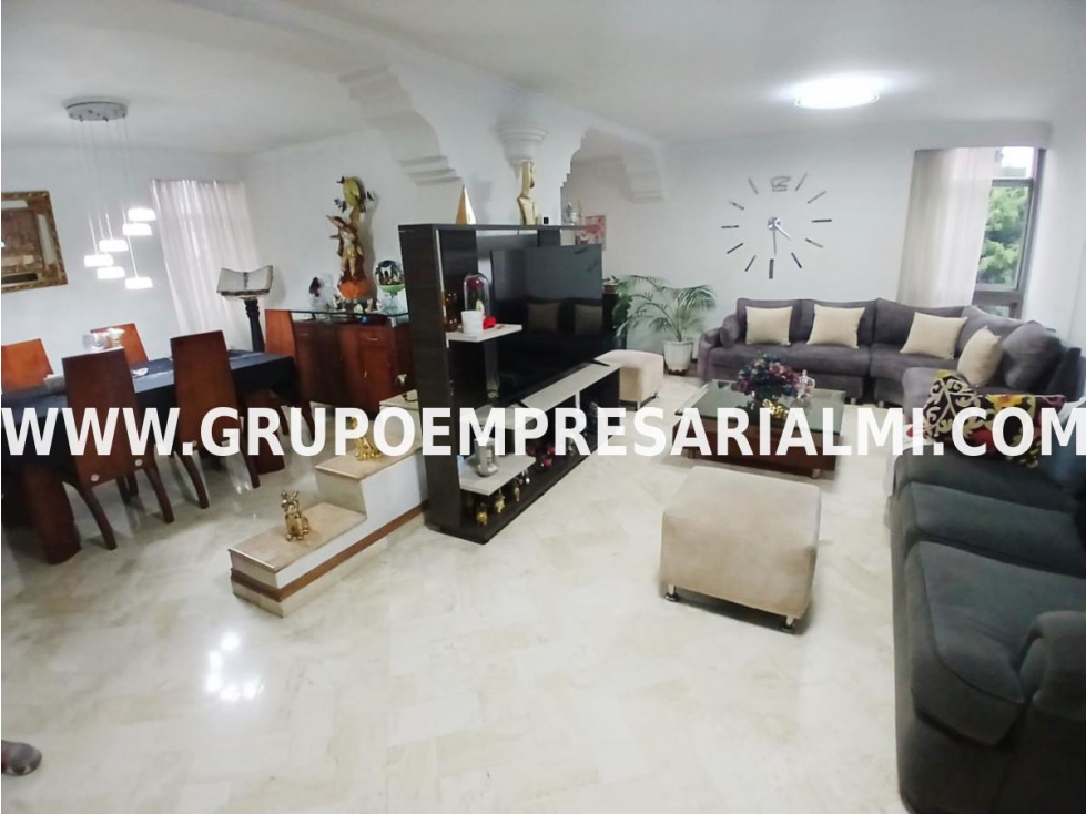 Apartment for sale in La candelaria, Medellín 4