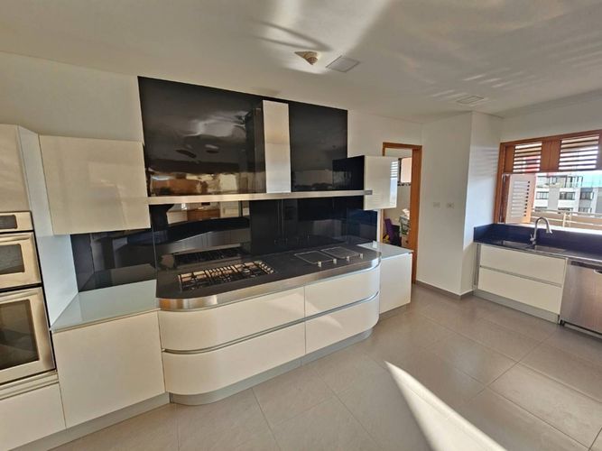 Apartamento de 3 alcobas en venta en Cabecera Del Llano, Bucaramanga, 262 m² · foto 18 de 24