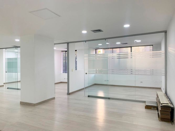 Oficina en arriendo en El Poblado, Medellín, 100 m² · foto 5 de 12