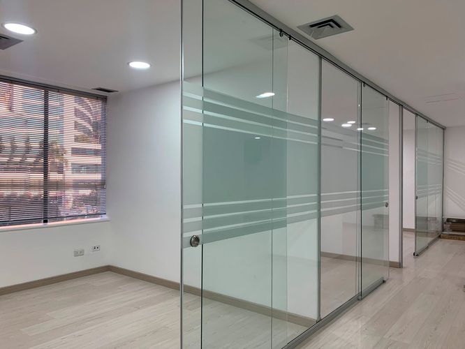 Oficina en arriendo en El Poblado, Medellín, 100 m² · foto 6 de 12
