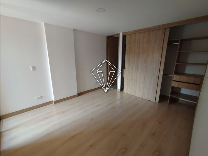 Apartamento de 2 alcobas en venta en Santa Elena, El Retiro, 70 m² · foto 8 de 24