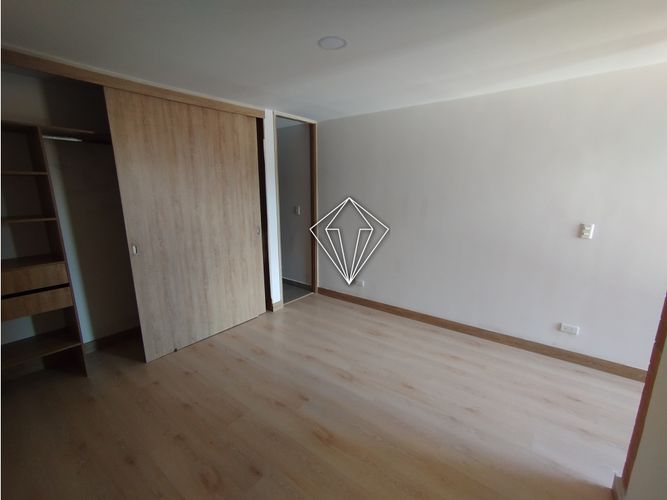 Apartamento de 2 alcobas en venta en Santa Elena, El Retiro, 70 m² · foto 13 de 24