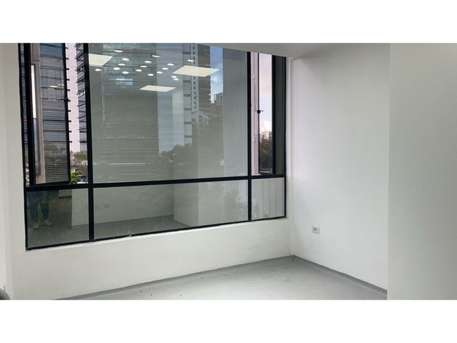 Local en arriendo en Milla De Oro, Medellín, 46 m² · foto 4 de 8