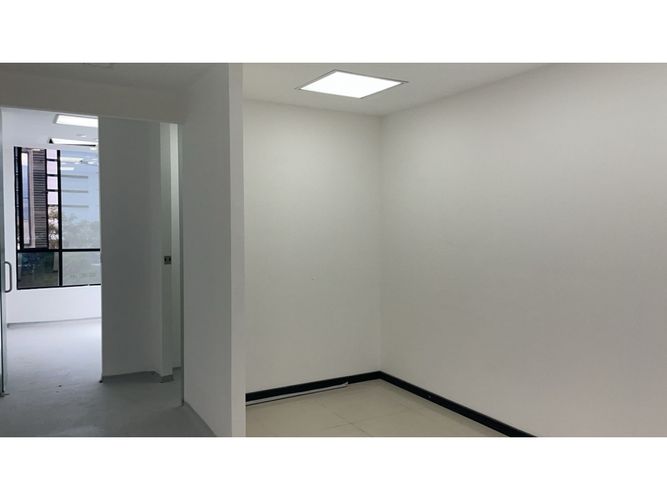 Local en arriendo en Milla De Oro, Medellín, 46 m² · foto 5 de 8