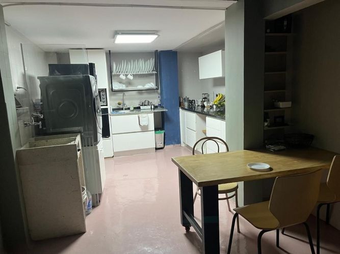 Local en arriendo en El Poblado, Medellín, 136 m² · foto 2 de 8