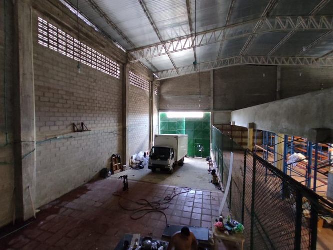 Bodega en arriendo en San Roque, Barranquilla, 1600 m² · foto 3 de 22