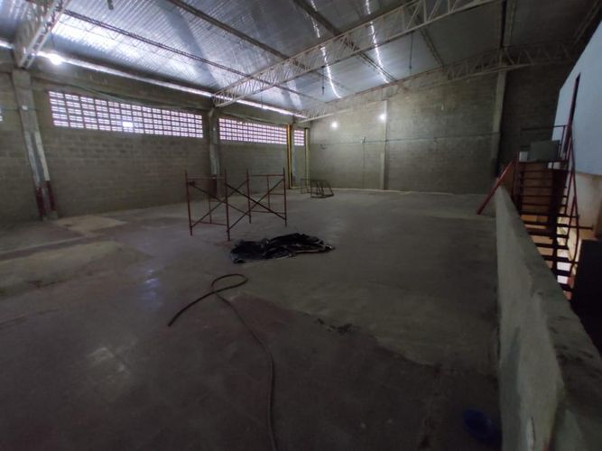 Bodega en arriendo en San Roque, Barranquilla, 1600 m² · foto 10 de 22