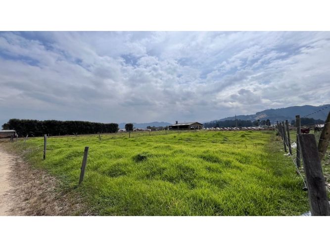 Lote en venta en Rio Grande, Cajicá, 908 m² · foto 3 de 4