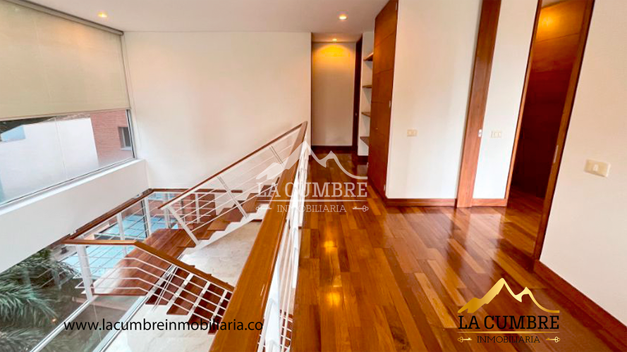 Apartamento de 3 alcobas en arriendo en El Poblado, Medellín, 208 m² · foto 7 de 13