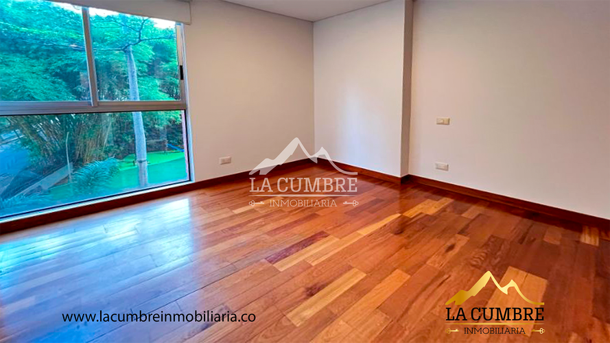 Apartamento de 3 alcobas en arriendo en El Poblado, Medellín, 208 m² · foto 8 de 13