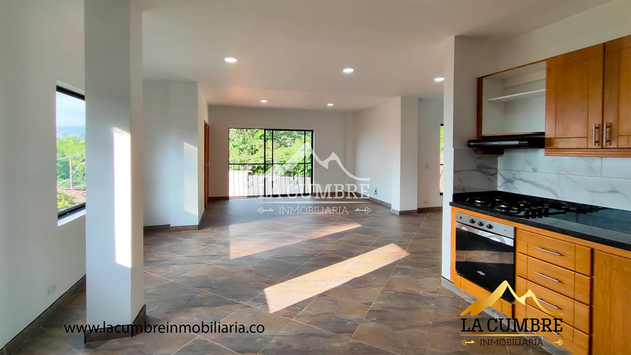 Casa de 5 alcobas en venta en Loma Del Escobero, Envigado, 350 m² · foto 7 de 17