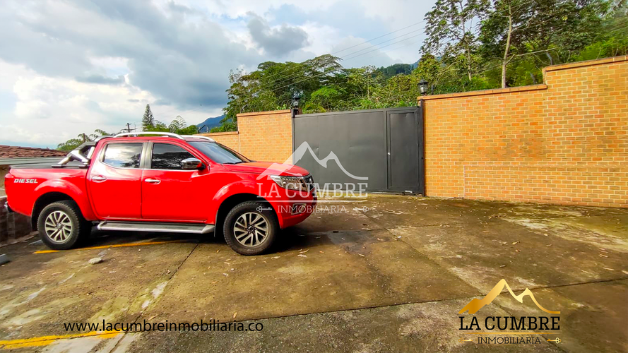 Casa de 5 alcobas en venta en Loma Del Escobero, Envigado, 350 m² · foto 17 de 17