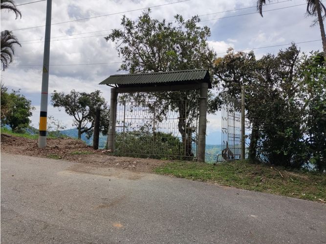 Finca en venta en Sector Central, Medellín, 95 m² · foto 2 de 24
