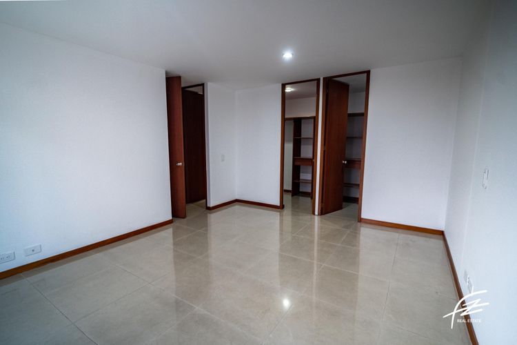Apartamento en venta en Castropol, Medellín · foto 8 de 14