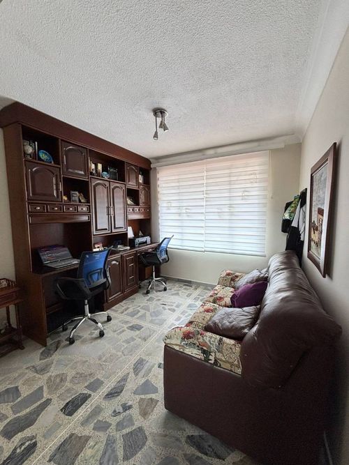 Casa de 5 alcobas en venta en Cabecera Del Llano, Bucaramanga, 240 m² · foto 6 de 14