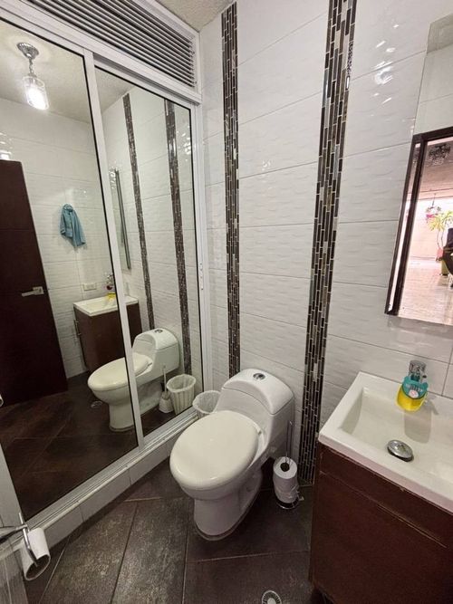 Casa de 5 alcobas en venta en Cabecera Del Llano, Bucaramanga, 240 m² · foto 11 de 14