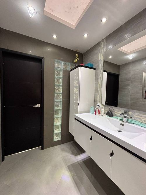 Casa de 5 alcobas en venta en Cabecera Del Llano, Bucaramanga, 240 m² · foto 14 de 14