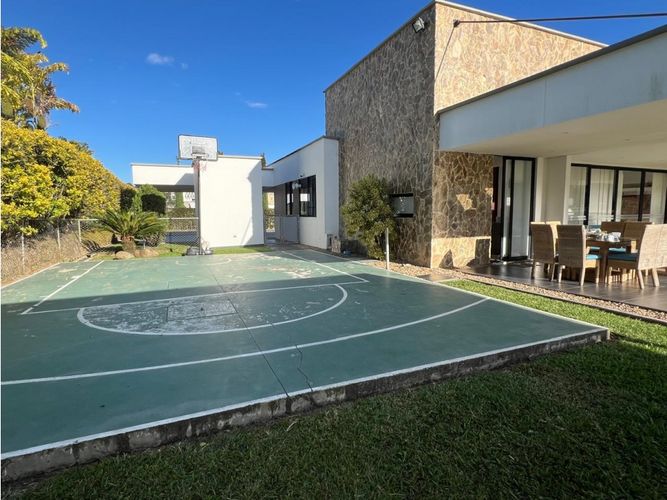 Casa de 4 alcobas en venta en Avenida Centenario, Armenia, 500 m² · foto 5 de 24