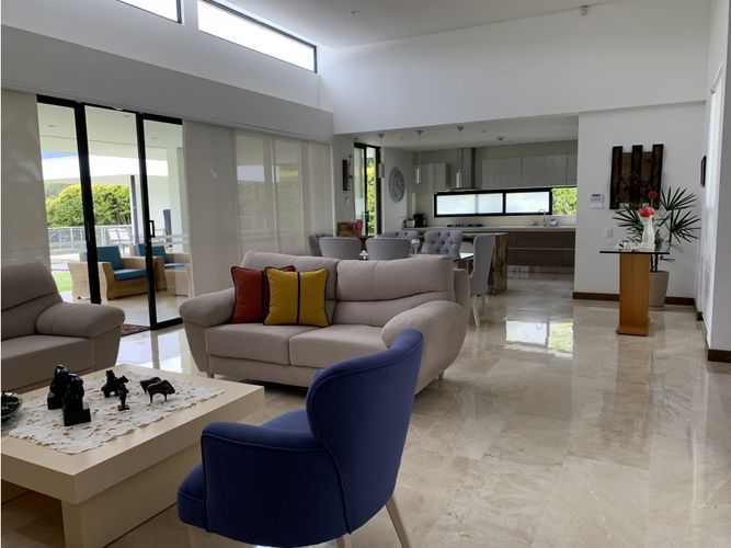 Casa de 4 alcobas en venta en Avenida Centenario, Armenia, 500 m² · foto 16 de 24