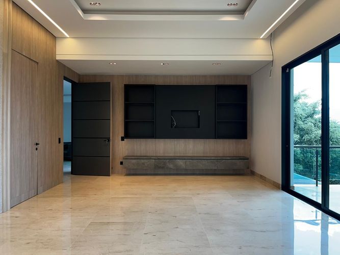Casa de 4 alcobas en venta en El Poblado, Medellín, 1085 m² · foto 4 de 20
