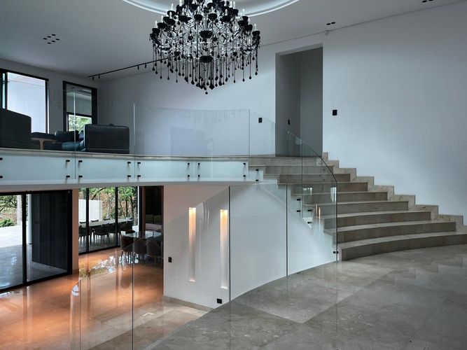 Casa de 4 alcobas en venta en El Poblado, Medellín, 1085 m² · foto 6 de 20