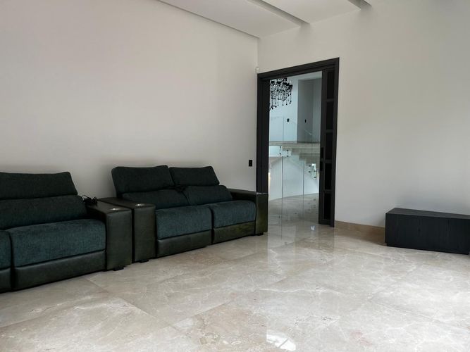 Casa de 4 alcobas en venta en El Poblado, Medellín, 1085 m² · foto 9 de 20