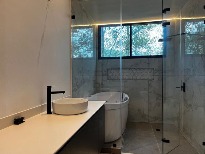Casa de 4 alcobas en venta en El Poblado, Medellín, 1085 m² · foto 18 de 20