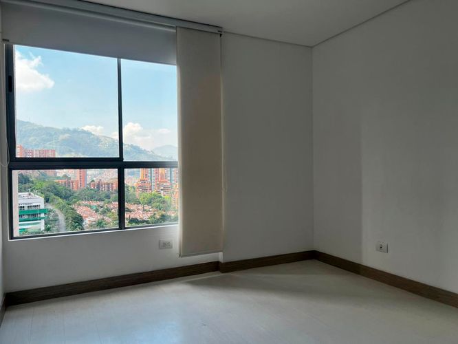 Apartamento de 1 alcoba en venta en Cumbres, Envigado, 180 m² · foto 6 de 20