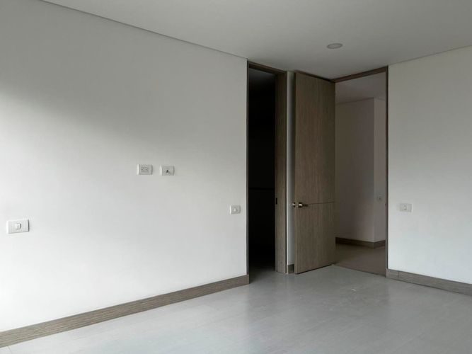 Apartamento de 1 alcoba en venta en Cumbres, Envigado, 180 m² · foto 9 de 20
