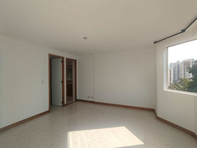 Apartamento de 3 alcobas en arriendo en El Poblado, Medellín, 117 m² · foto 5 de 18