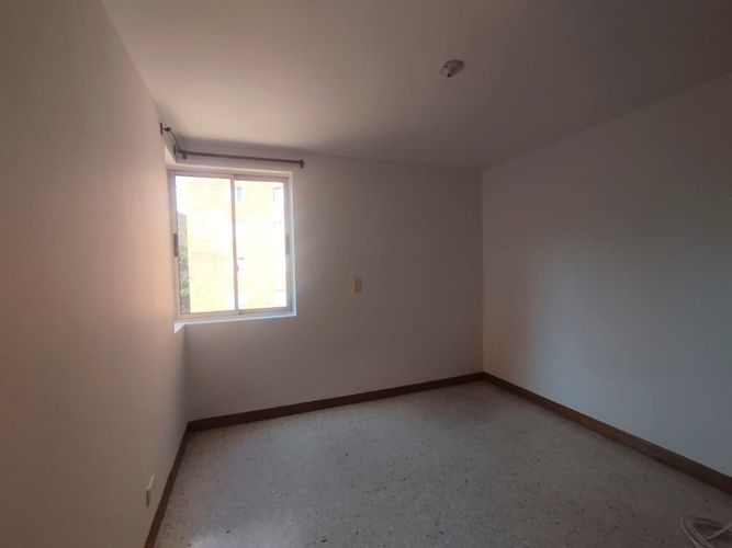 Apartamento de 3 alcobas en arriendo en El Poblado, Medellín, 117 m² · foto 8 de 18