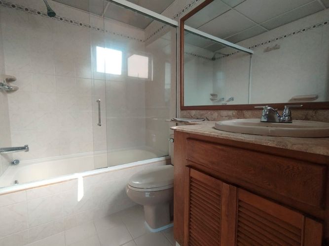 Apartamento de 3 alcobas en arriendo en El Poblado, Medellín, 117 m² · foto 16 de 18