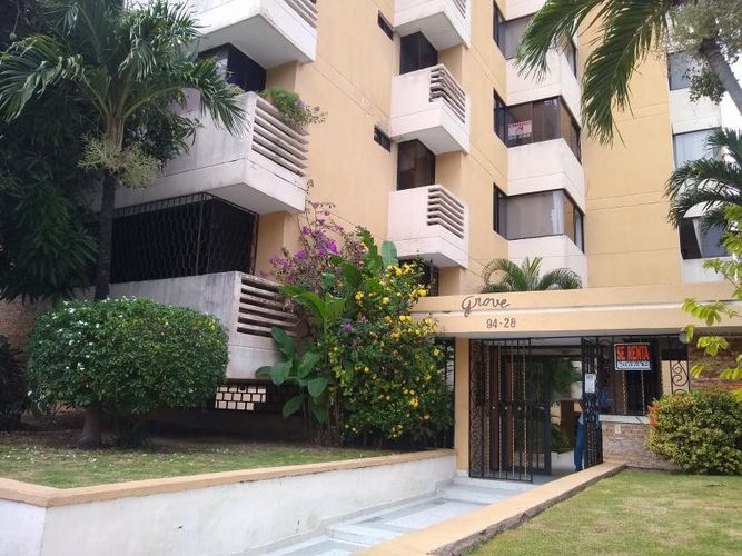 Apartamento de 5 alcobas en venta en Altos De Riomar, Barranquilla, 268 m² · foto 2 de 24