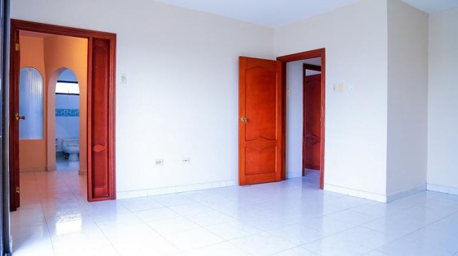Apartamento de 3 alcobas en venta en Altos De Riomar, Barranquilla, 240 m² · foto 5 de 21