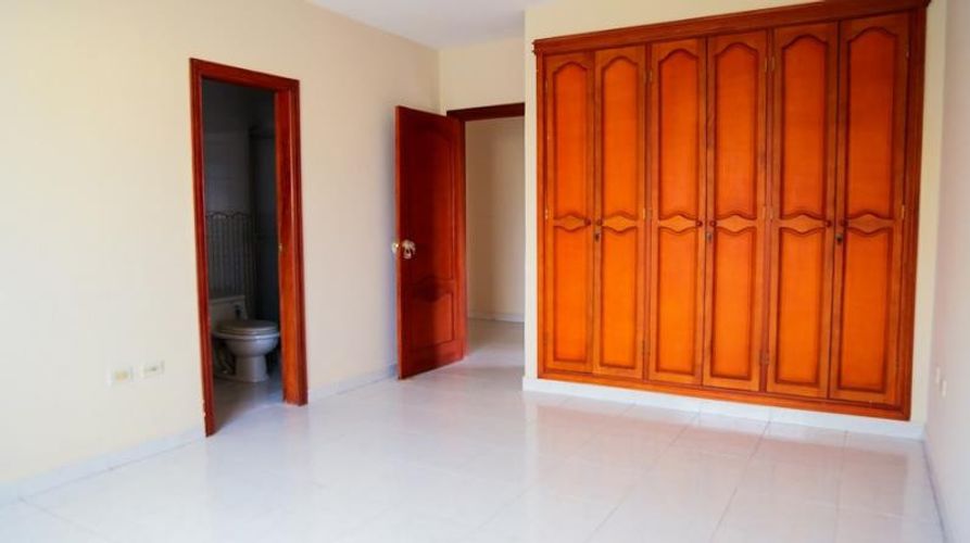 Apartamento de 3 alcobas en venta en Altos De Riomar, Barranquilla, 240 m² · foto 9 de 21