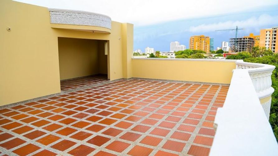 Apartamento de 3 alcobas en venta en Altos De Riomar, Barranquilla, 240 m² · foto 10 de 21