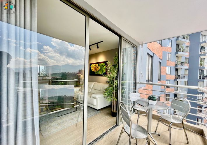 Apartamento de 3 alcobas en arriendo en Los Balsos, Medellín, 97 m² · foto 2 de 24