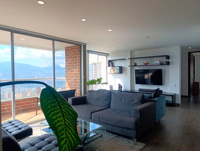 Apartamento de 2 alcobas en arriendo en El Poblado, Medellín, 106 m² · foto 4 de 20