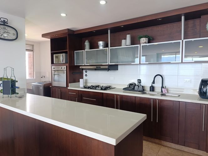 Apartamento de 2 alcobas en arriendo en El Poblado, Medellín, 106 m² · foto 10 de 20
