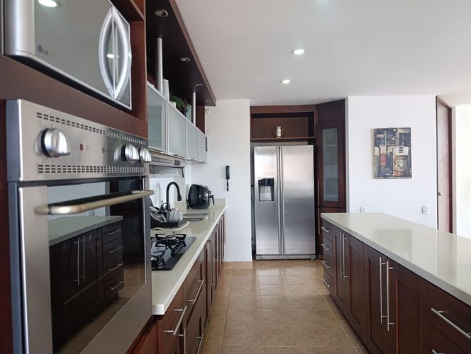 Apartamento de 2 alcobas en arriendo en El Poblado, Medellín, 106 m² · foto 12 de 20