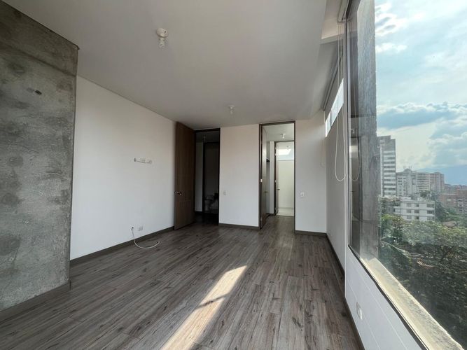 Apartamento de 2 alcobas en arriendo en El Poblado, Medellín, 147 m² · foto 11 de 15