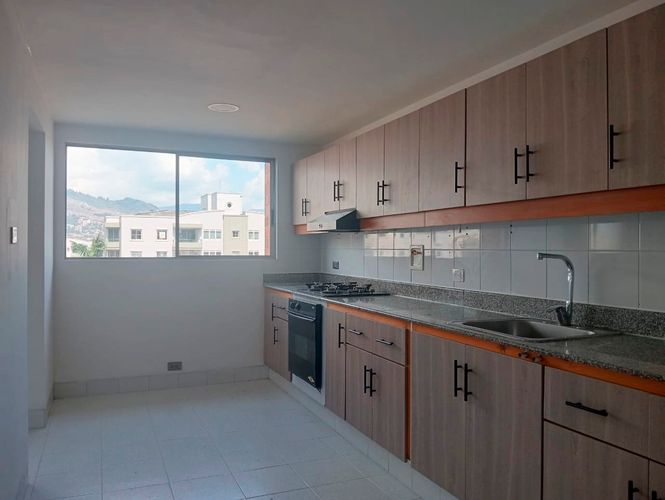 Apartamento de 3 alcobas en arriendo en Laureles, Medellín, 115 m² · foto 11 de 19