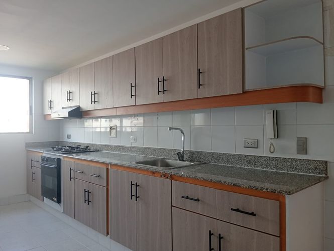 Apartamento de 3 alcobas en arriendo en Laureles, Medellín, 115 m² · foto 13 de 19