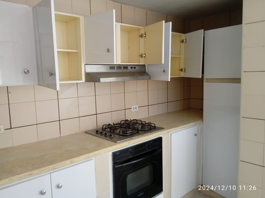 Apartamento en arriendo en Lago Alto, Barranquilla · foto 4 de 24