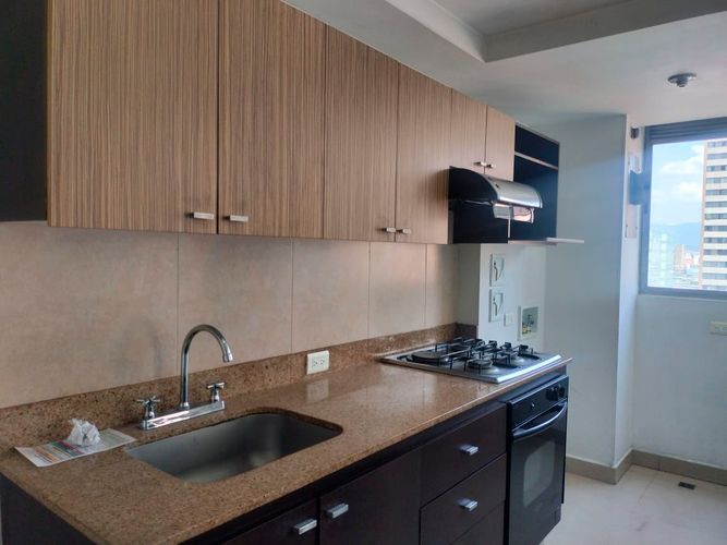 Apartamento de 3 alcobas en arriendo en El Poblado, Medellín, 72 m² · foto 6 de 20